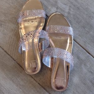NEW Women's Crystal Accent Sandals by JLO, in Rose Gold - Size 9.5